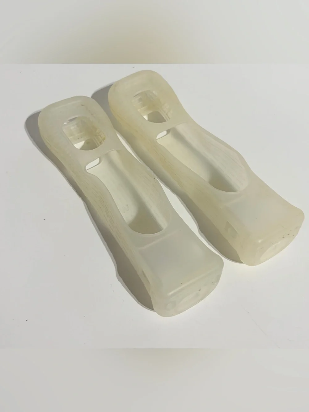 Lot 2 Nintendo Wii Controller Wiimote Remote Sleeve Silicone Rubber Cover Clear